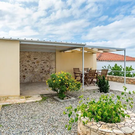 Amazing View Villa-mathaios In -by Apokornas Villa